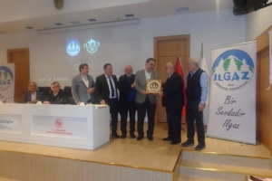 Her yıl gerçekleştirdiğimiz lisans öğrencilerine burs verme programının bu yıl 10.yılını öğrenci buluşması ile kutlamanın onur ve gururunu yaşıyoruz… 